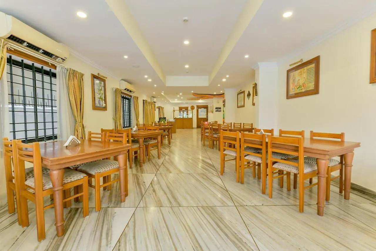 Capital O 15854 Grand Seasons Hotell Kochi Indien